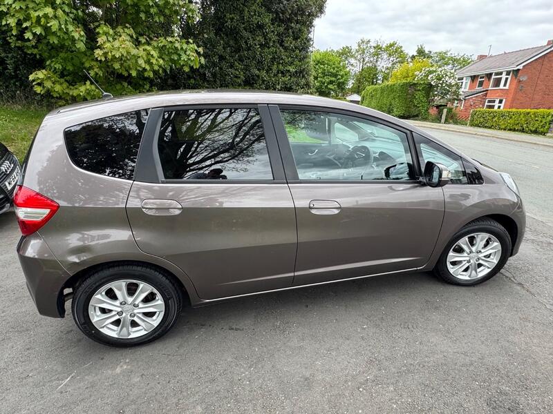 HONDA JAZZ 1.4 i-VTEC ES