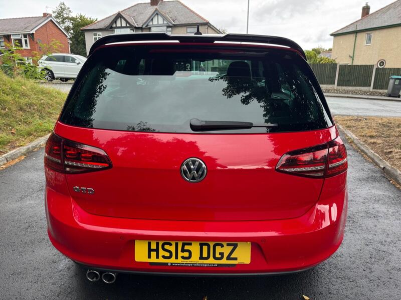 VOLKSWAGEN GOLF 2.0 TDI BlueMotion Tech GTD